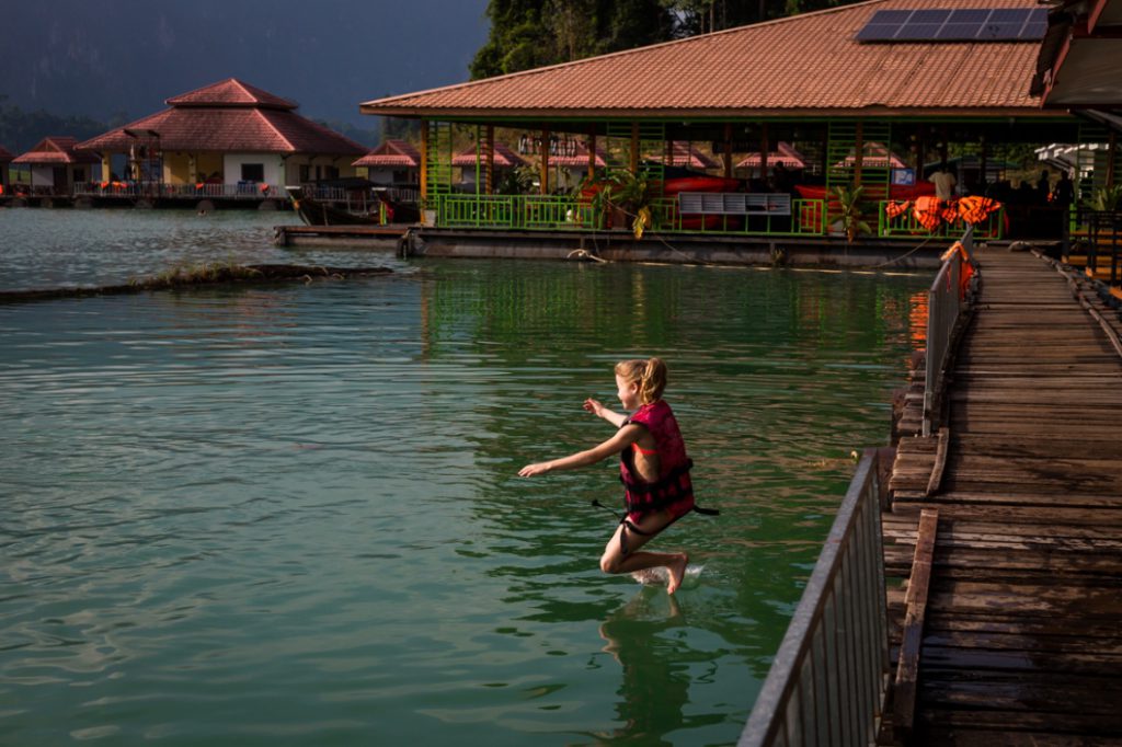 zwemmen water jungle thailand